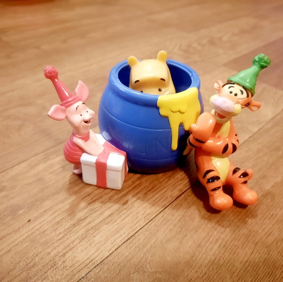 SOLD Winnie The Pooh Birthday Figurines - Picture 3 of 9